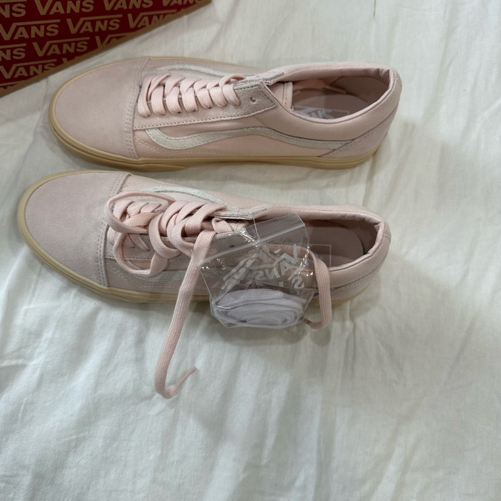 Vans Women's Blush Pink Sneakers - Picture 2 of 6